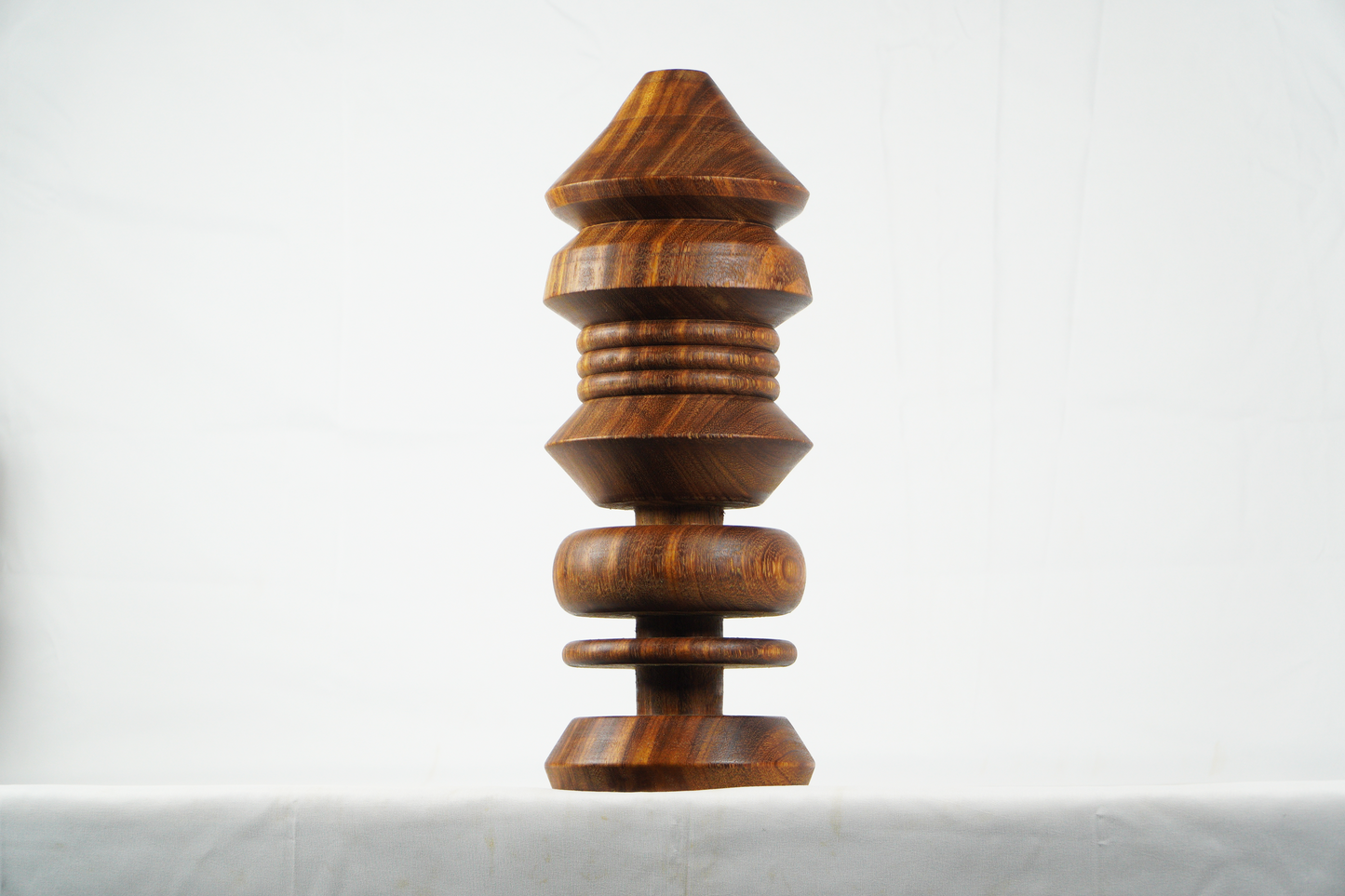 Escultura de madera Nimbo pieza #1