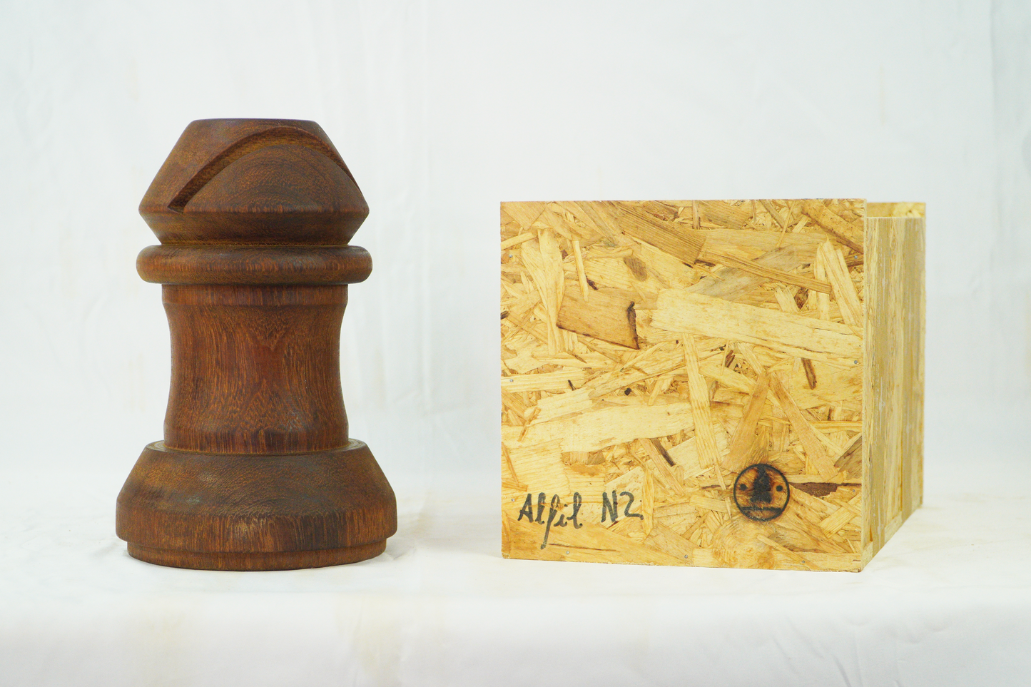 Figura decorativa de madera Alfil ajedrez #2