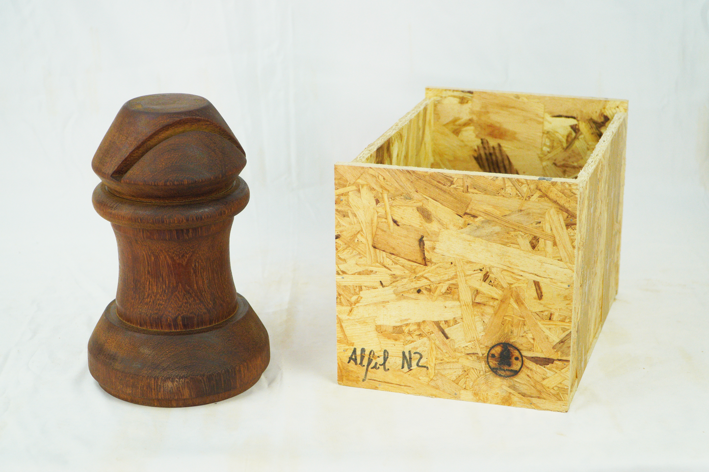 Figura decorativa de madera Alfil ajedrez #2