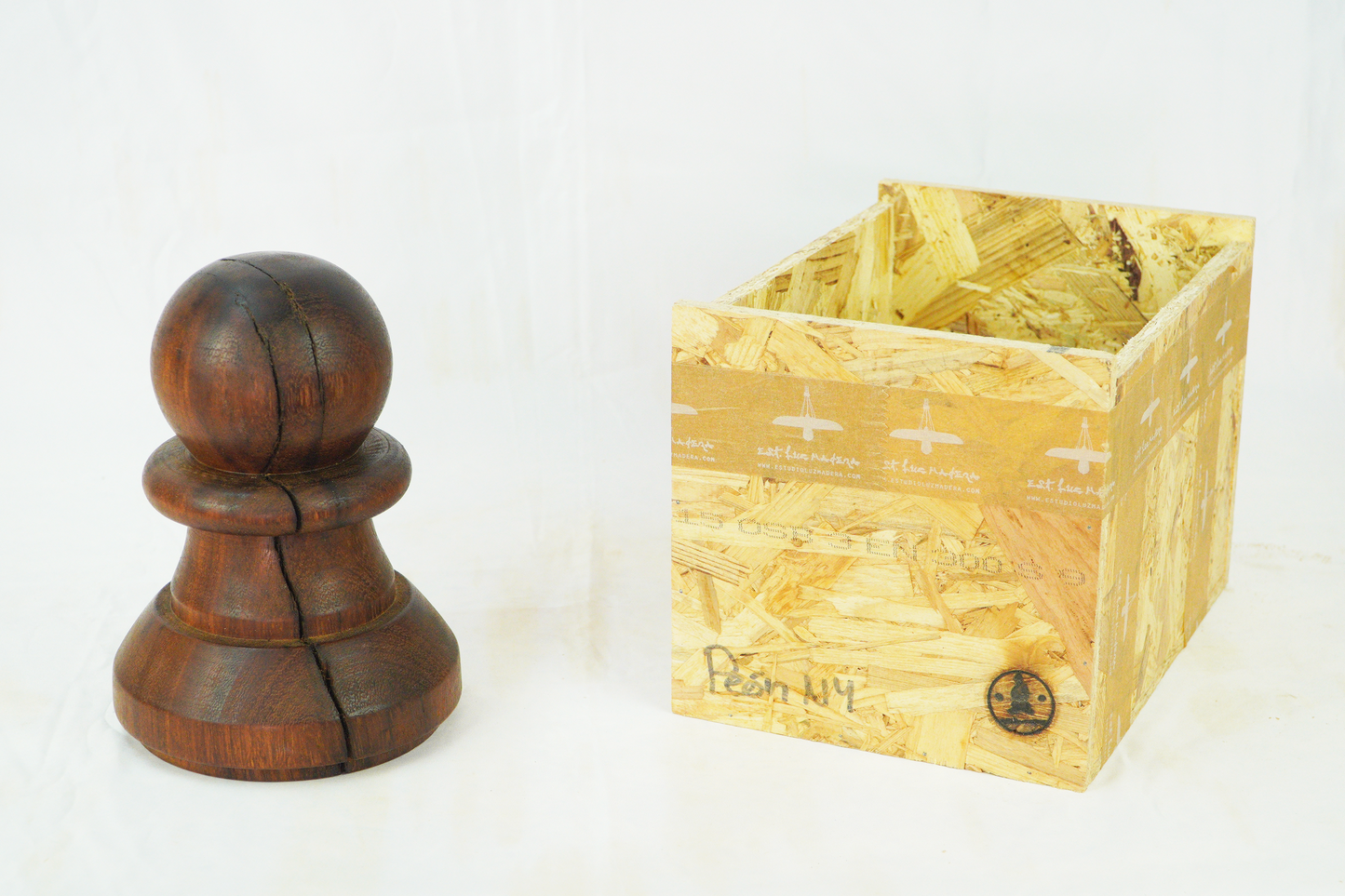 Wooden Decorative Chess Piece: Pawn